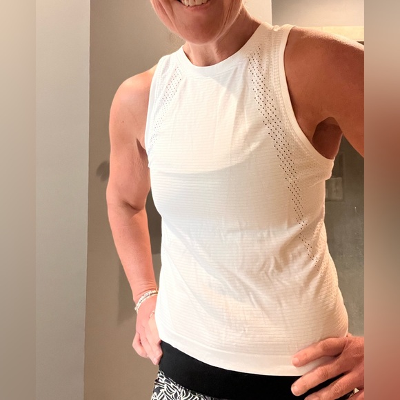 Lululemon Athletica White Tank Top - Picture 7 of 7
